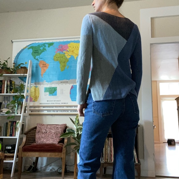 Funky geometric sweater - Picture 7 of 7